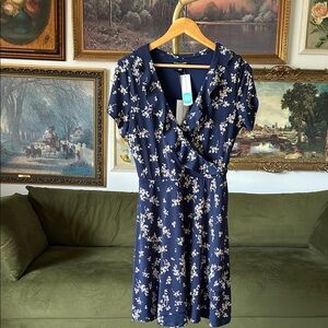 NWT! 41 Hawthorn Navy Floral Mini Dress